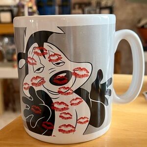 VINTAGE PEPE LE PEW authentic Mug from Warner Bros. Studio Store.